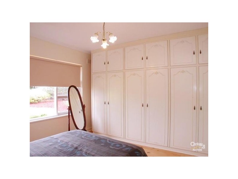 18 Ian Street, Morphett Vale SA 5162