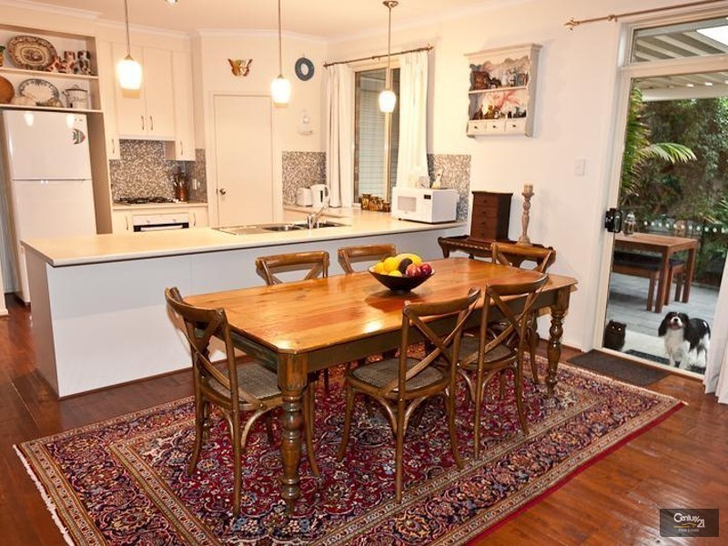 4 Cairns Way, Seaford Rise SA 5169