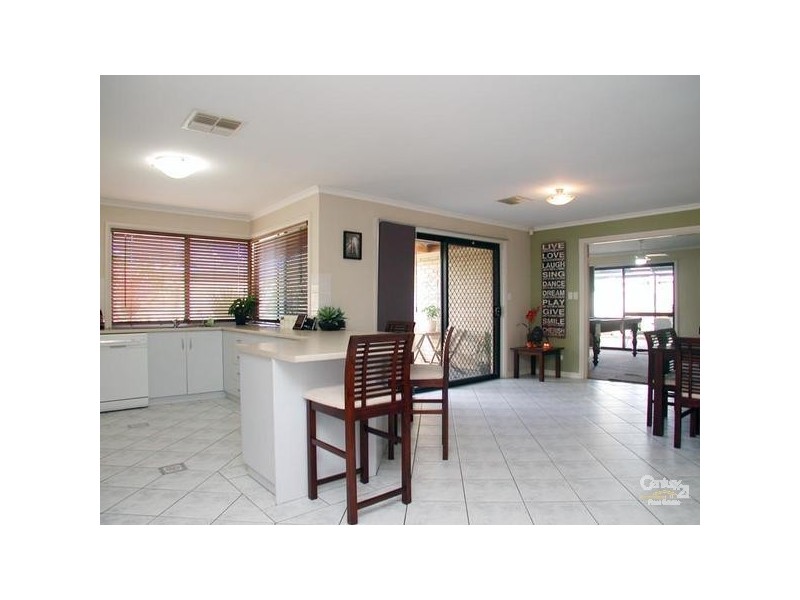 16 Harvest Drive, Mclaren Vale SA 5171