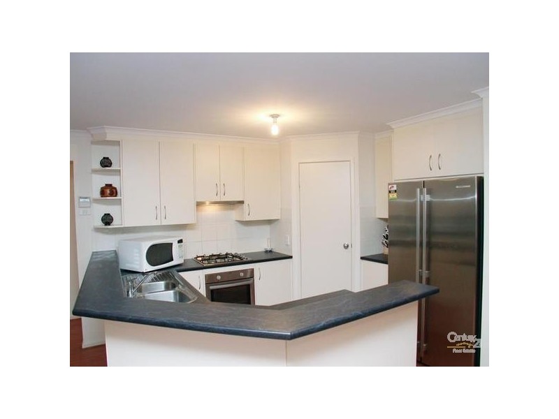18 Edithburgh Avenue, Seaford Rise SA 5169