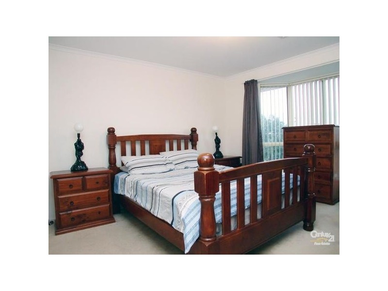 18 Edithburgh Avenue, Seaford Rise SA 5169