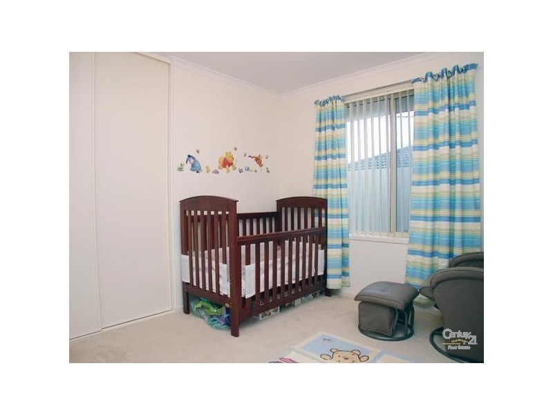 18 Edithburgh Avenue, Seaford Rise SA 5169