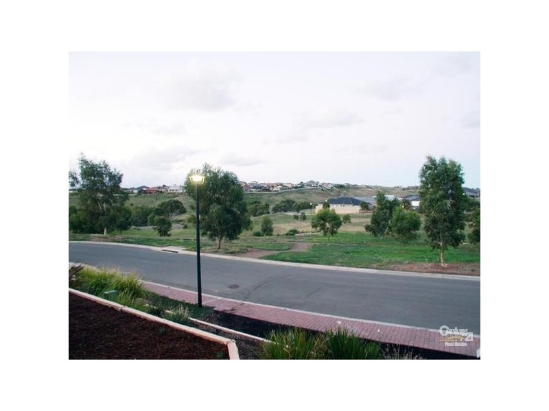 18 Edithburgh Avenue, Seaford Rise SA 5169