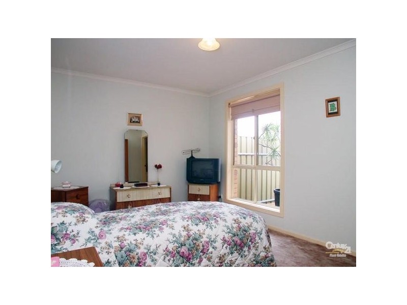 U1 and 2 10 Lennard Drive, Moana SA 5169