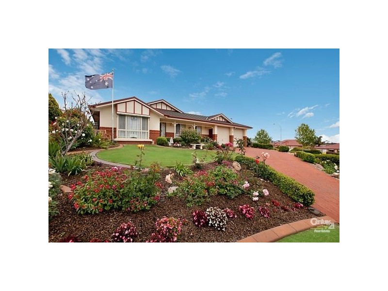 8 The Crescent, Seaford Rise SA 5169