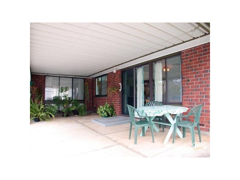 10 Dridan Crescent, Trott Park SA 5158