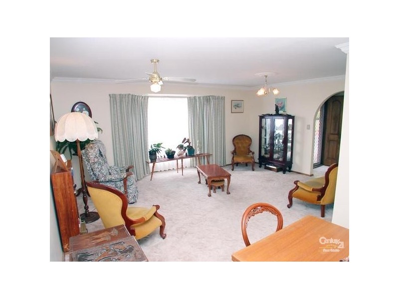 2 Dylan Court, Woodcroft SA 5162