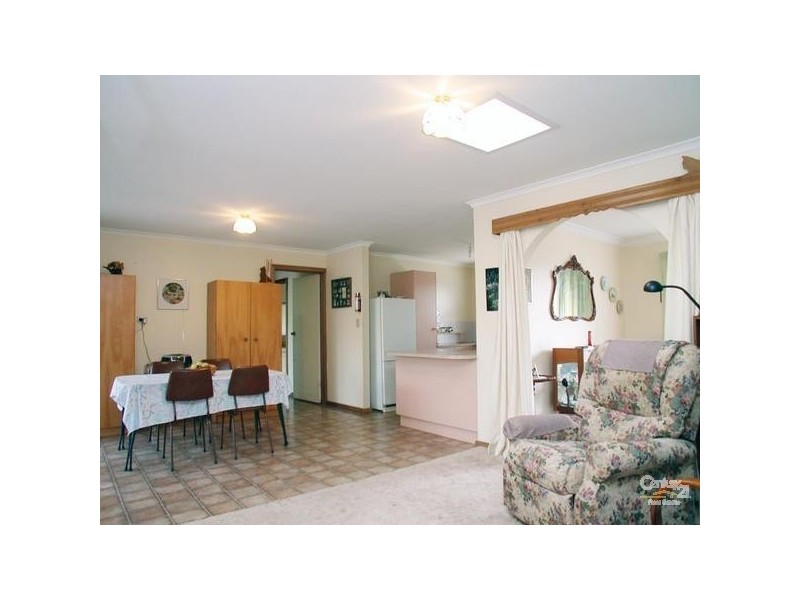 2 Dylan Court, Woodcroft SA 5162