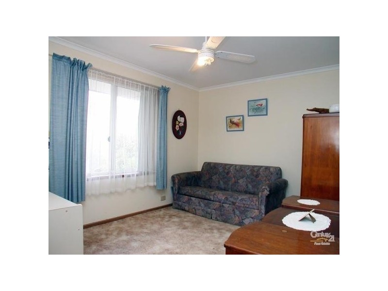 2 Dylan Court, Woodcroft SA 5162