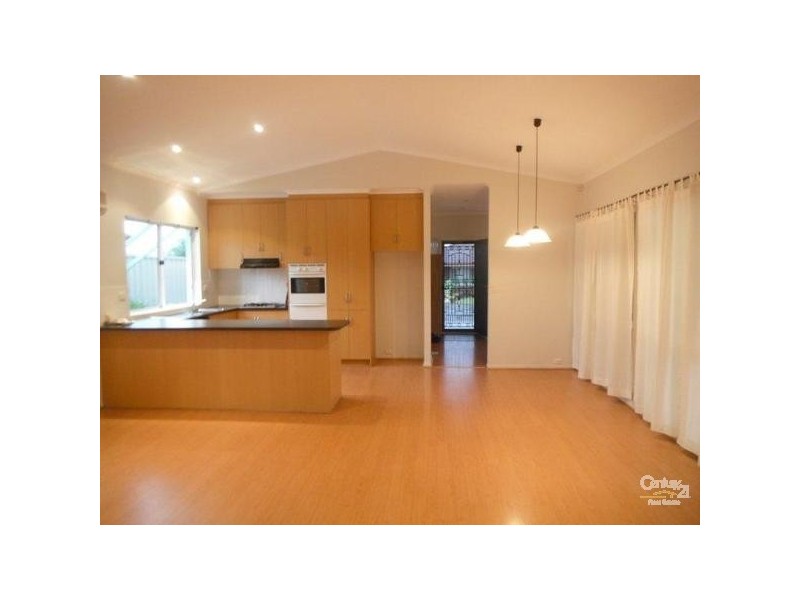 71 Warburton Drive, Woodcroft SA 5162