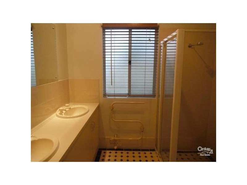 71 Warburton Drive, Woodcroft SA 5162