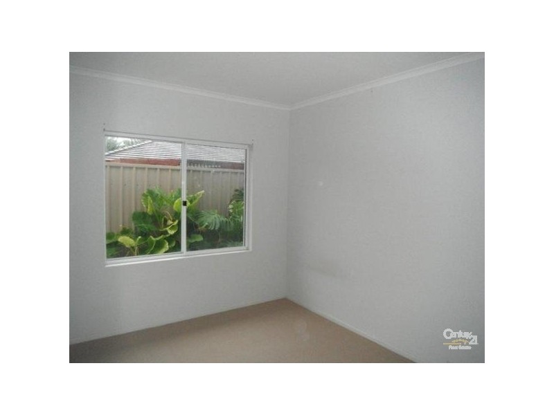 71 Warburton Drive, Woodcroft SA 5162