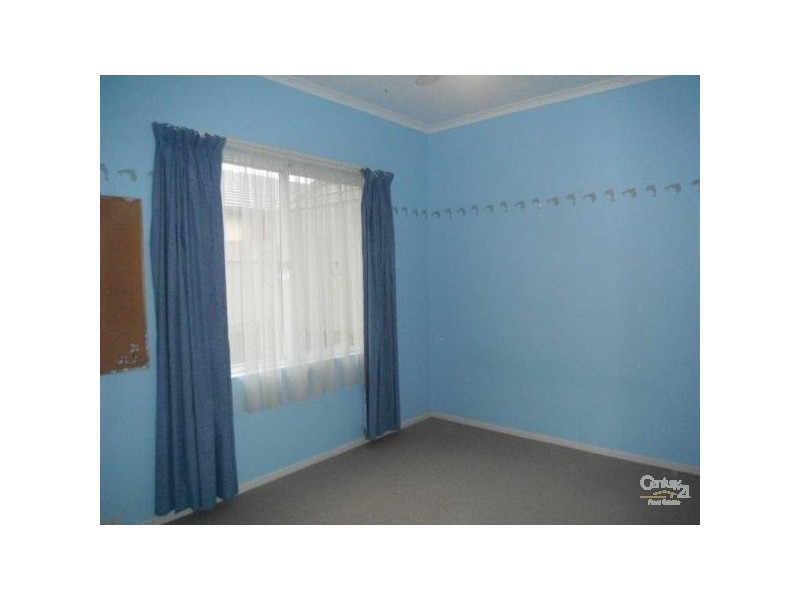 71 Warburton Drive, Woodcroft SA 5162