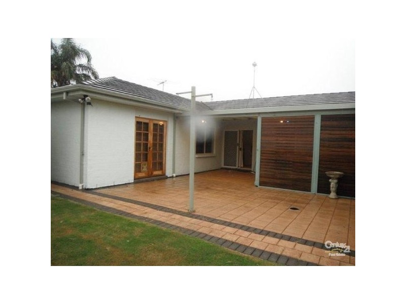 71 Warburton Drive, Woodcroft SA 5162