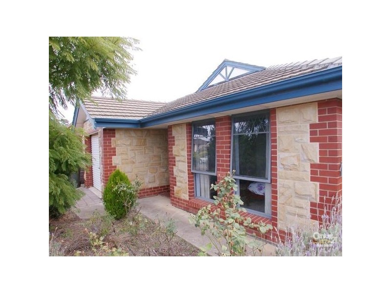 42 Dorrien Avenue, Woodcroft SA 5162