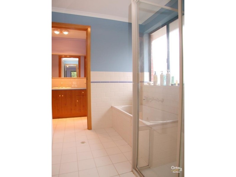 42 Dorrien Avenue, Woodcroft SA 5162