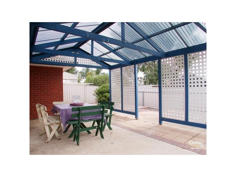 42 Dorrien Avenue, Woodcroft SA 5162