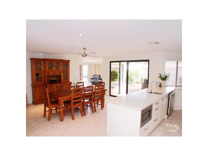 15 Victor Harbor Rd, Old Noarlunga SA 5168