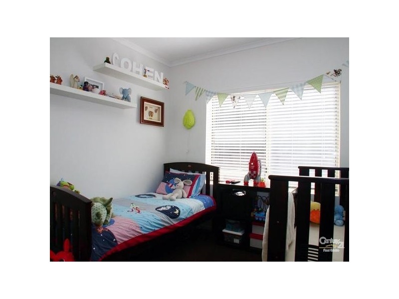 32 Estate Drive, Flagstaff Hill SA 5159