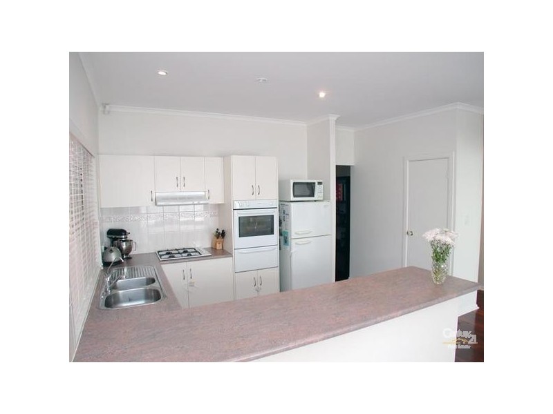 32 Estate Drive, Flagstaff Hill SA 5159