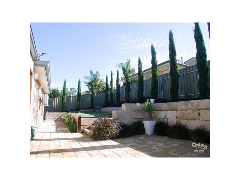 32 Estate Drive, Flagstaff Hill SA 5159