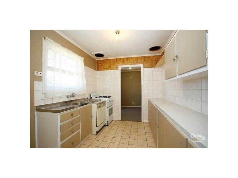 2 Julian Street, Christie Downs SA 5164