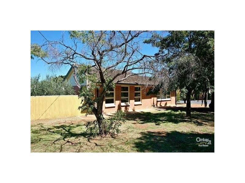 2 Julian Street, Christie Downs SA 5164