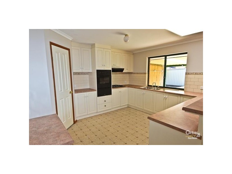 3 Redgate Court, Moana SA 5169