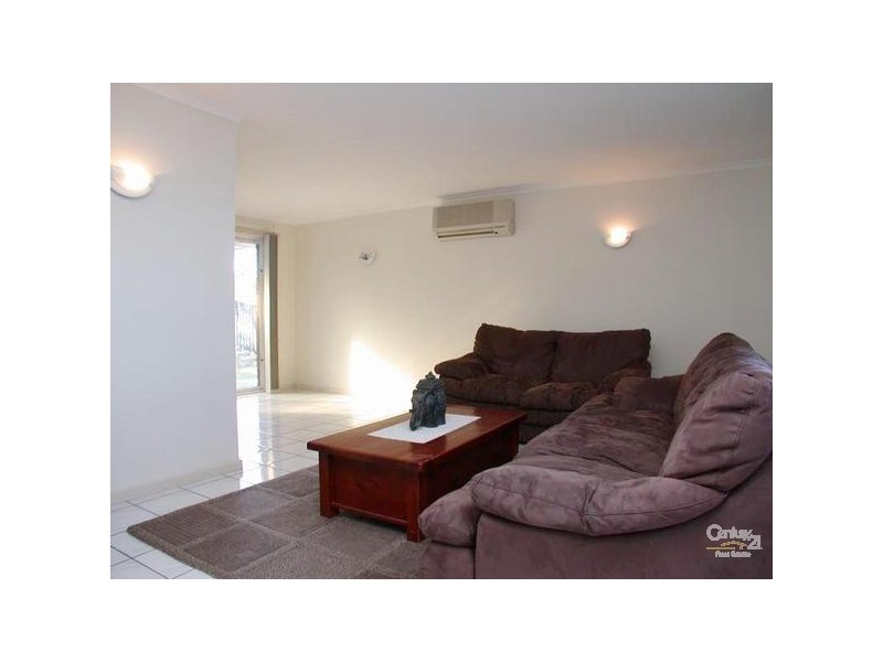 27 Woocalla St, O’sullivan Beach SA 5166