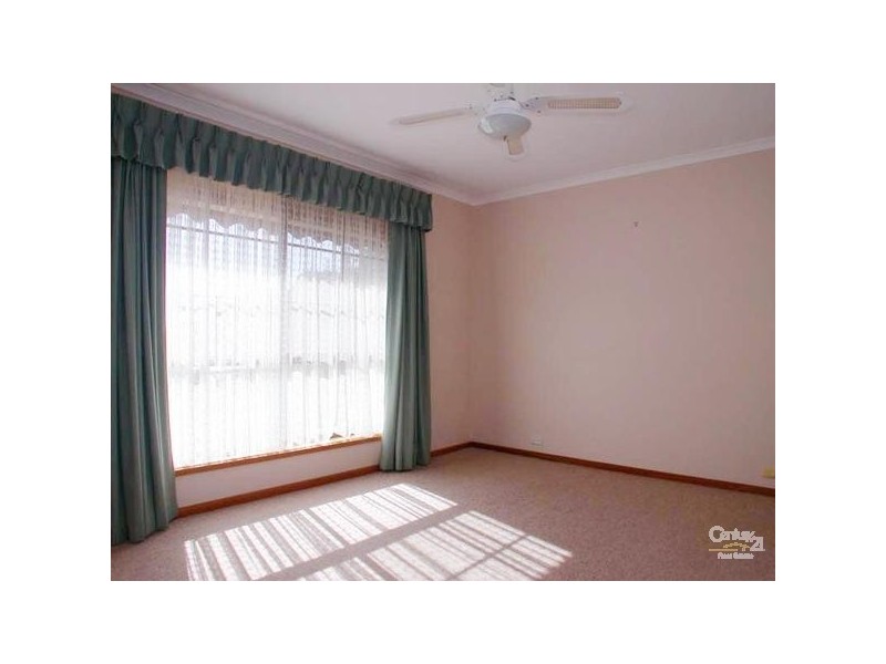 50 Endeavour Drive, Seaford Rise SA 5169