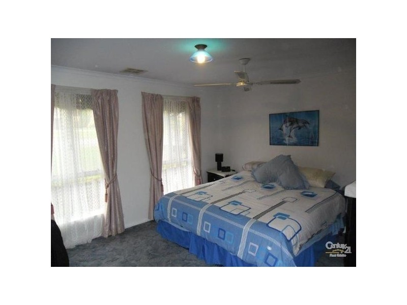 42 Kathryn Drive, Morphett Vale SA 5162