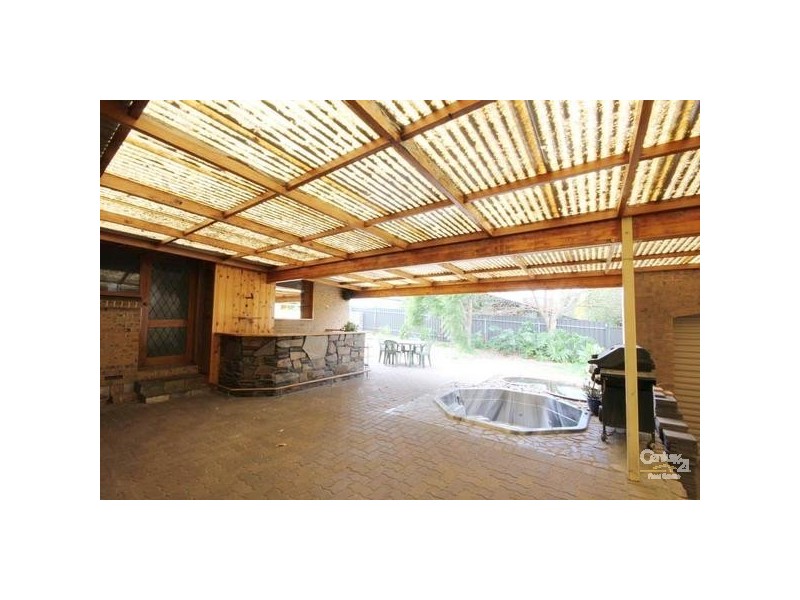 31 Medina Street, Aberfoyle Park SA 5159