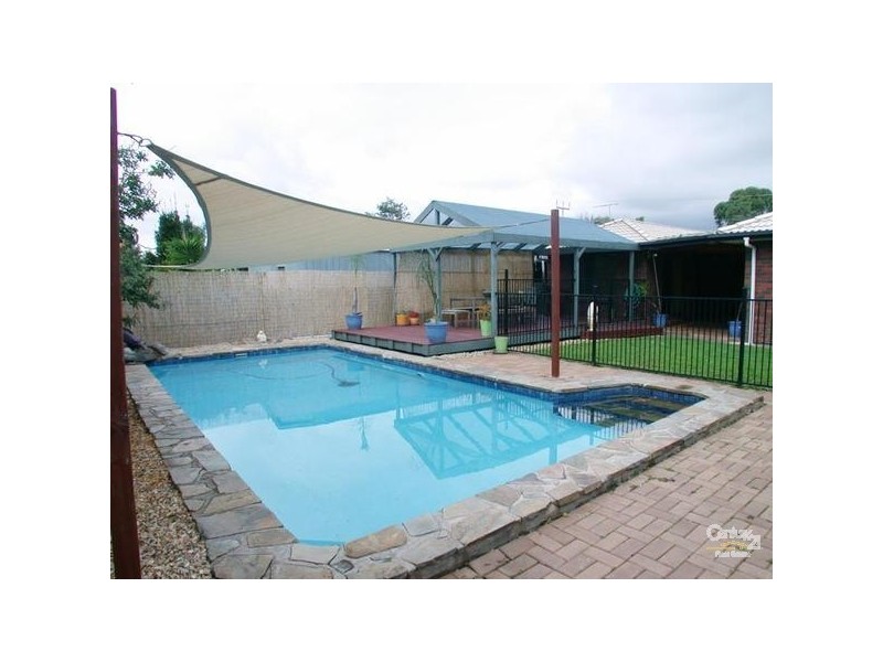 2 Beacon Crescent, Seaford SA 5169