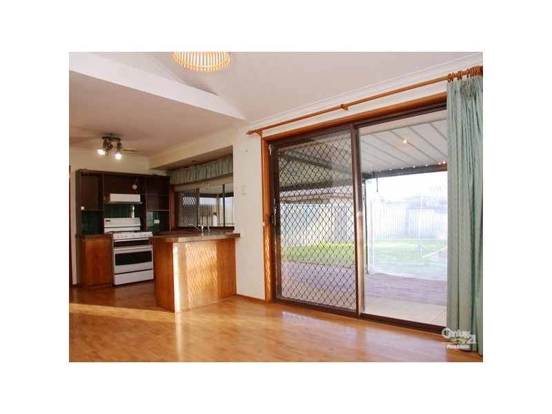 1 Bovard Court, Trott Park SA 5158