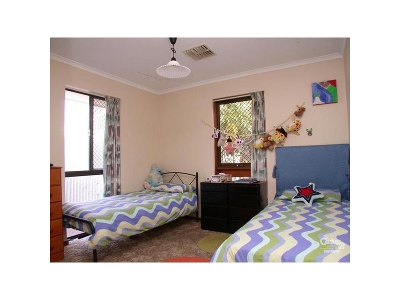 10 Candy Street, Morphett Vale SA 5162