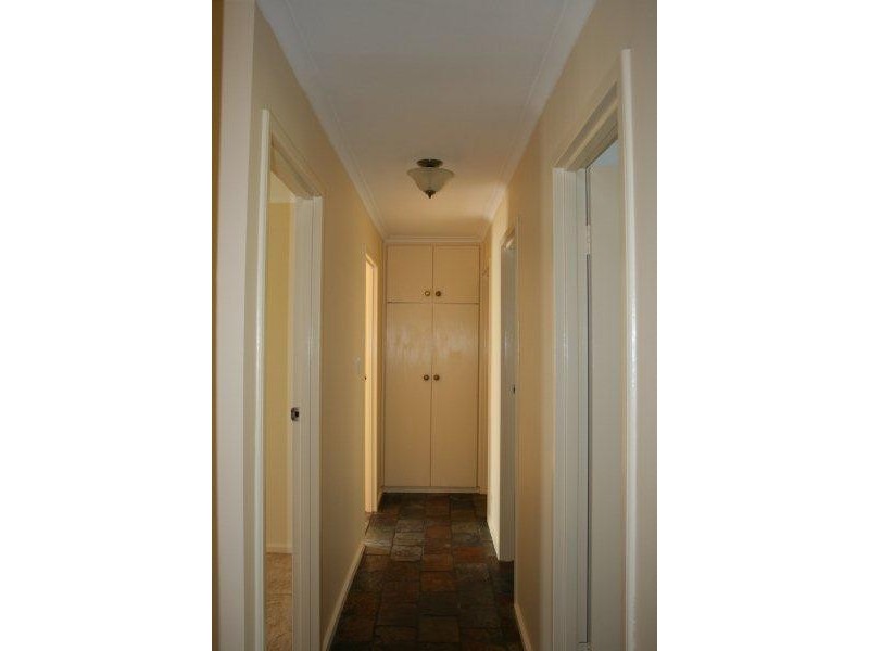 24 Cunningham St, Morphett Vale SA 5162