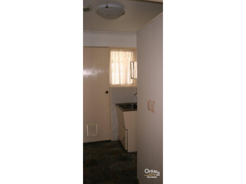 24 Cunningham St, Morphett Vale SA 5162