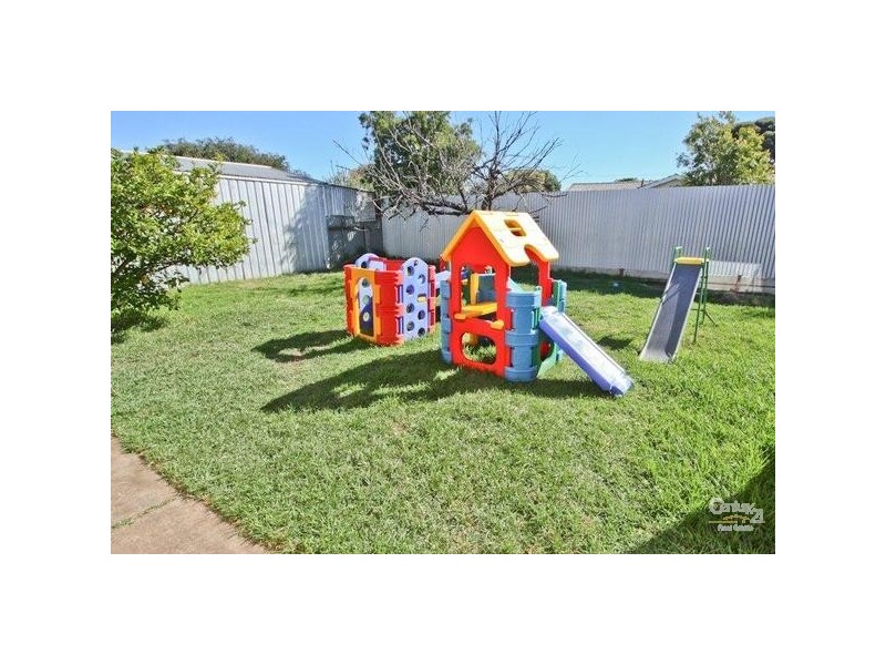 47 Dominic Crescent, Morphett Vale SA 5162