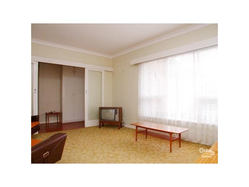 14 Graham Avenue, Hackham SA 5163