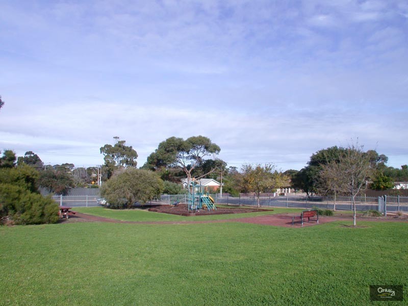 22 Mills Avenue, Port Noarlunga SA 5167