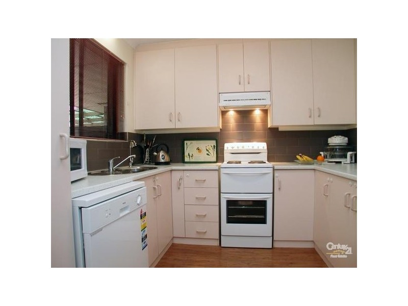 1/4 Jeanette Crescent, Aberfoyle Park SA 5159