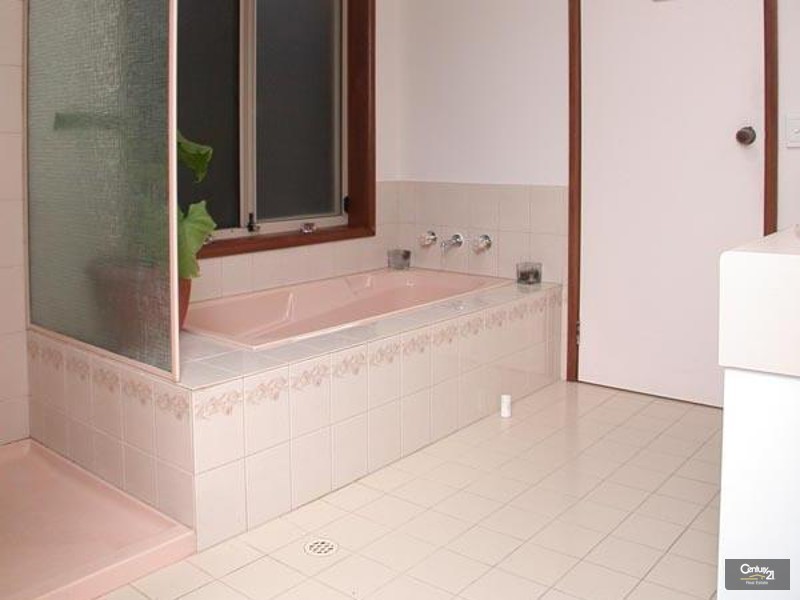 3 Malvern Way, Onkaparinga Hills SA 5163