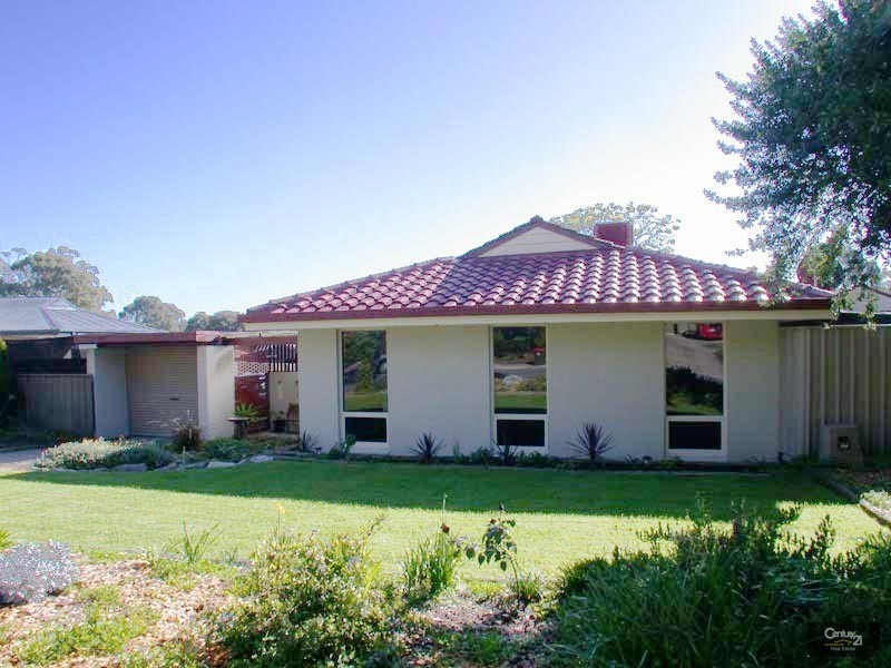 4 Jennifer Drive, Happy Valley SA 5159