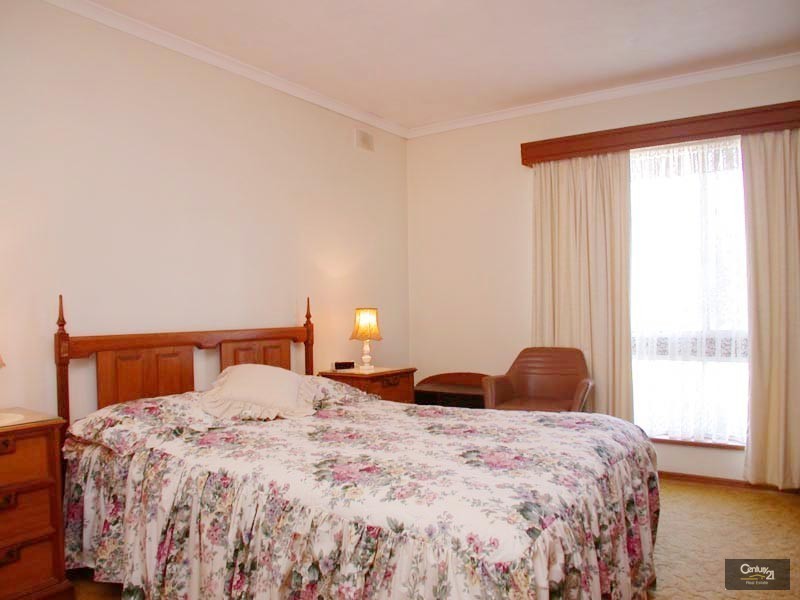 13 Sussex Crescent, Morphett Vale SA 5162