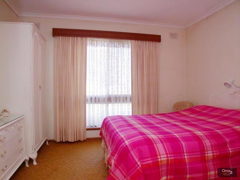 13 Sussex Crescent, Morphett Vale SA 5162