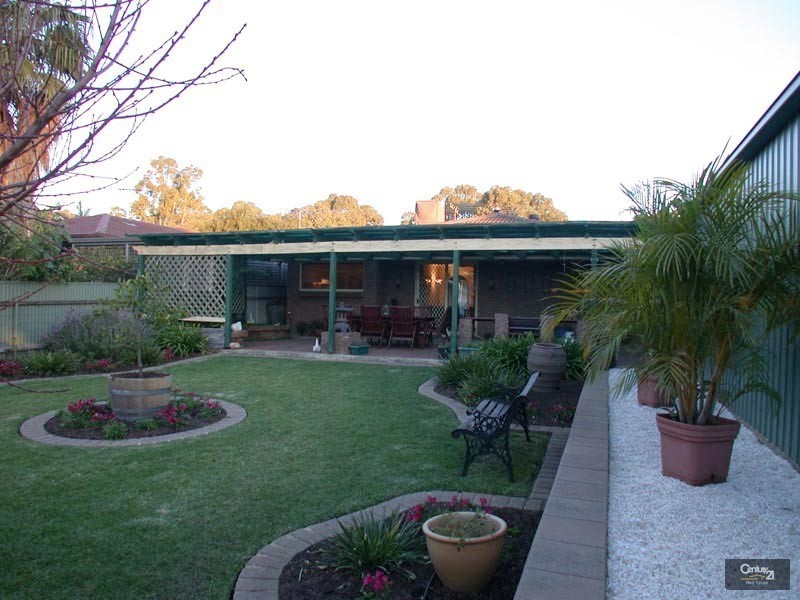 37 Kathleen Street, Morphett Vale SA 5162