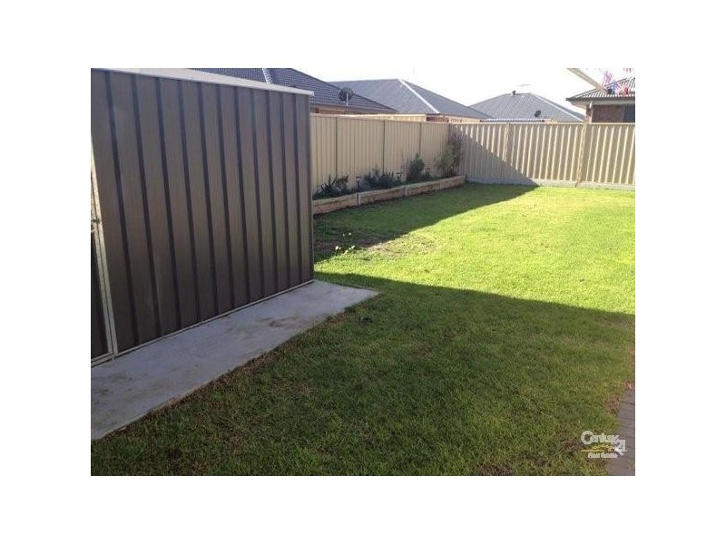 15 Lighthouse Terrace, Seaford Meadows SA 5169