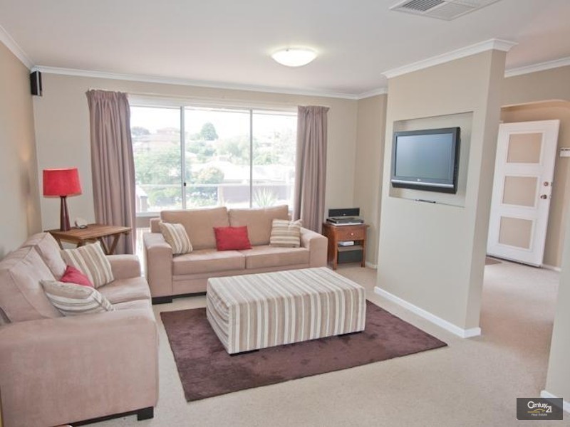 101 Murrell Road, Para Hills SA 5096