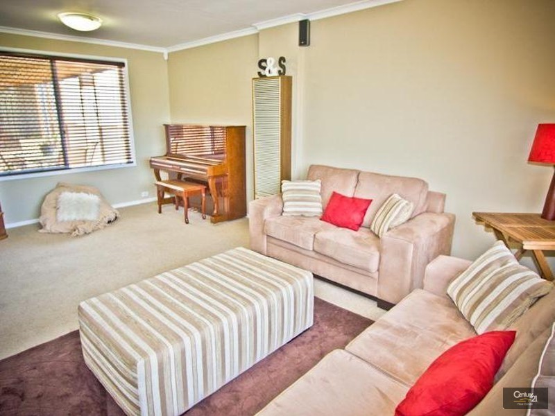 101 Murrell Road, Para Hills SA 5096