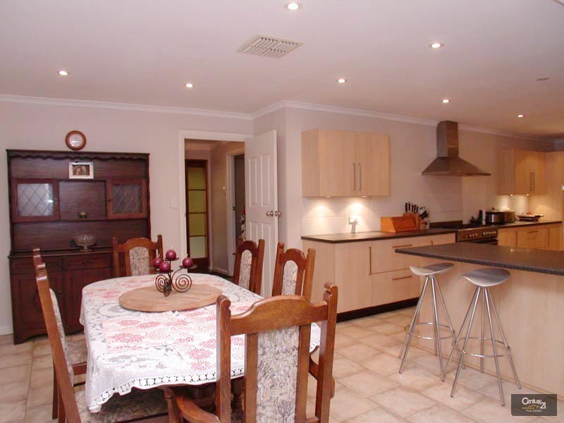 2 Indus Court, Flagstaff Hill SA 5159